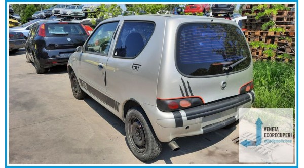 FIAT 600  del 2006 parti usate e ricambi
