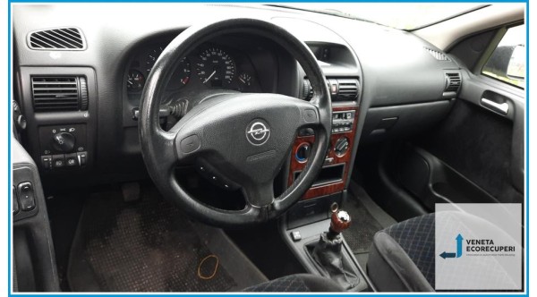 OPEL ASTRA T98 del 2001 parti usate e ricambi - Tipo Motore Z14XE