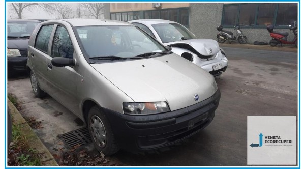 FIAT PUNTO 1N/1P del 1999 parti usate e ricambi - Tipo Motore 188A4000