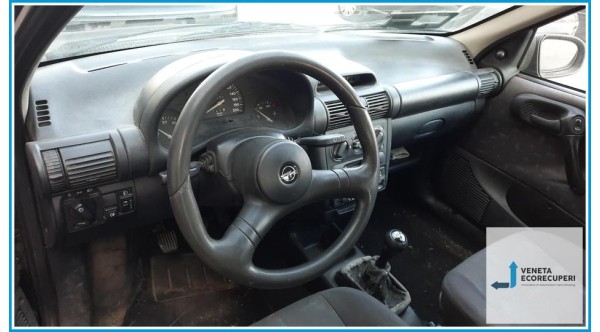 OPEL CORSA X01 del 1998 parti usate e ricambi - Tipo Motore X10XE