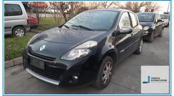 RENAULT CLIO 3a Serie  del 2010 parti usate e ricambi - Tipo Motore D4FD7
