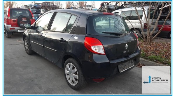 RENAULT CLIO 3a Serie  del 2010 parti usate e ricambi - Tipo Motore D4FD7