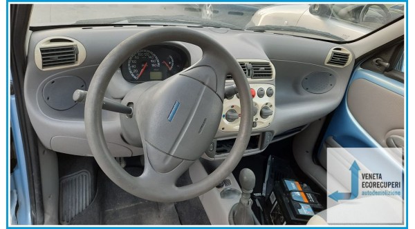 FIAT 600  del 2007 parti usate e ricambi