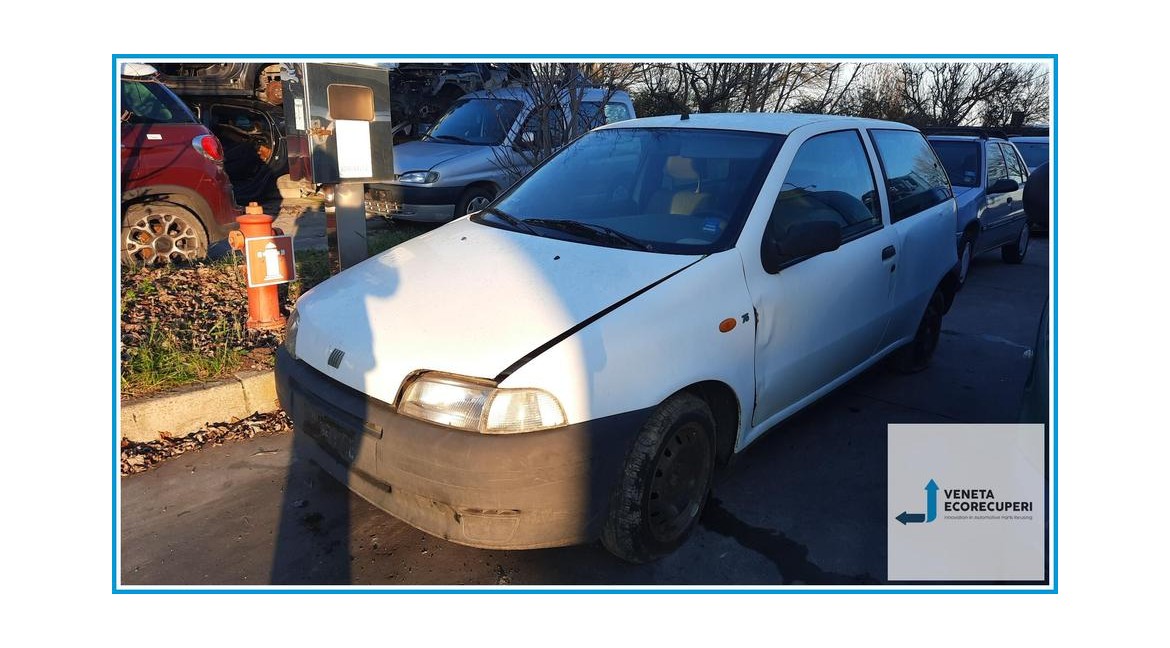 FIAT PUNTO 1a Serie  del 1994 parti usate e ricambi - Tipo Motore 176A8000