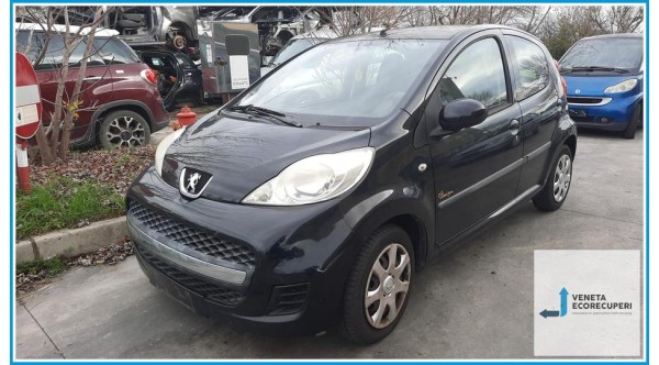 PEUGEOT 107  del 2009 parti usate e ricambi - Tipo Motore 1KR