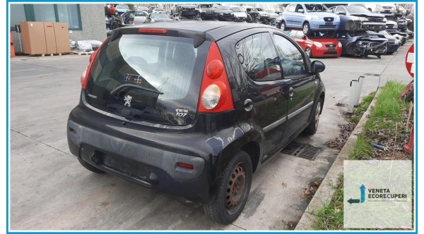 PEUGEOT 107  del 2009 parti usate e ricambi - Tipo Motore 1KR
