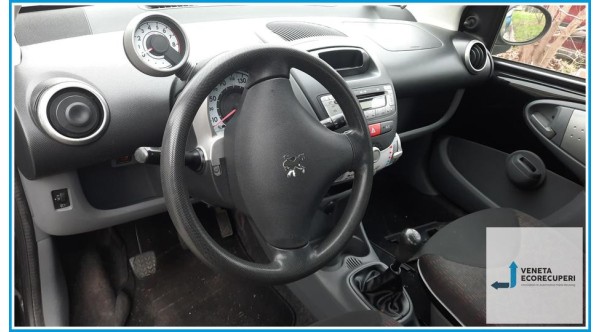 PEUGEOT 107  del 2009 parti usate e ricambi - Tipo Motore 1KR
