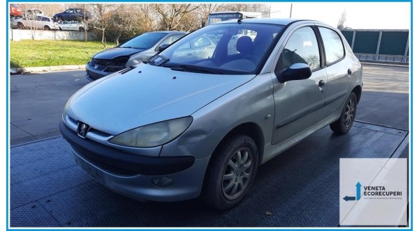 PEUGEOT 206  del 2003 parti usate e ricambi - Tipo Motore RHY