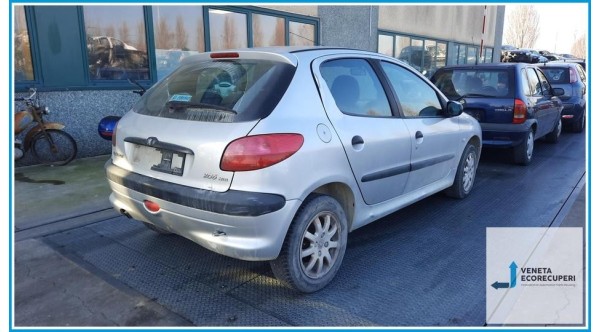 PEUGEOT 206  del 2003 parti usate e ricambi - Tipo Motore RHY