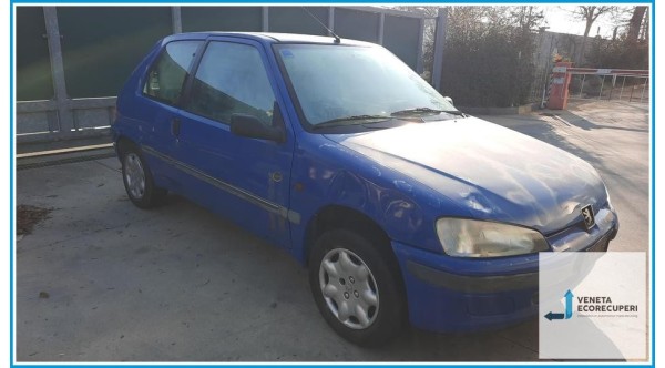 PEUGEOT 106  del 1998 parti usate e ricambi - Tipo Motore CDZ
