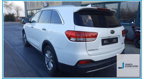 KIA SORENTO 3a Serie  del 2015 parti usate e ricambi - Tipo Motore D4HB