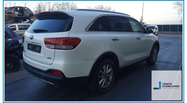 KIA SORENTO 3a Serie  del 2015 parti usate e ricambi - Tipo Motore D4HB