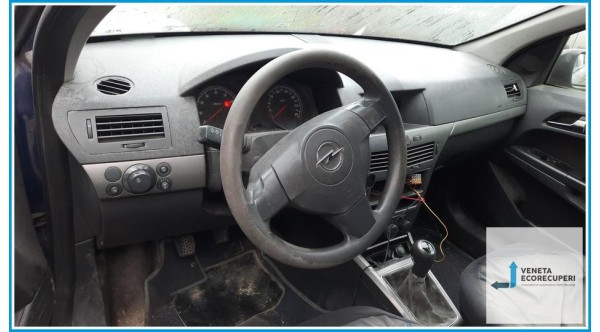 OPEL ASTRA A04 del 2005 parti usate e ricambi - Tipo Motore Z16XEP