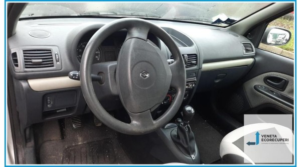 RENAULT CLIO 2a Serie  del 2005 parti usate e ricambi - Tipo Motore D7FG7