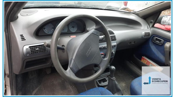 FIAT PUNTO 1a Serie  del 1999 parti usate e ricambi - Tipo Motore 176B9000