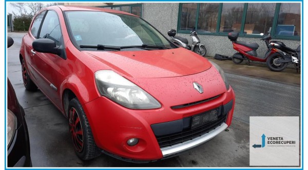 RENAULT CLIO 3a Serie  del 2009 parti usate e ricambi - Tipo Motore D4FD7