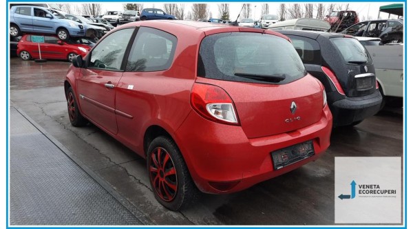 RENAULT CLIO 3a Serie  del 2009 parti usate e ricambi - Tipo Motore D4FD7