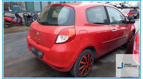 RENAULT CLIO 3a Serie  del 2009 parti usate e ricambi - Tipo Motore D4FD7