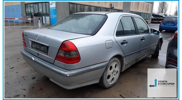 MERCEDES-BENZ Classe C W/S202 del 1999 parti usate e ricambi - Tipo Motore 111920