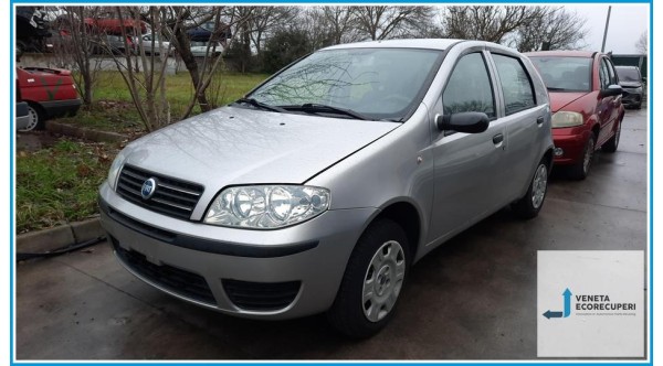 FIAT PUNTO CLASSIC 2U del 2004 parti usate e ricambi - Tipo Motore 188A4000