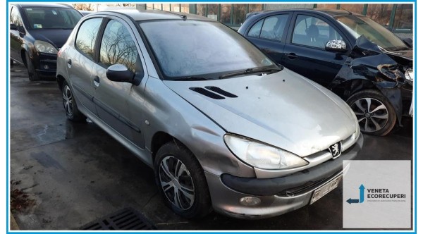 PEUGEOT 206  del 2001 parti usate e ricambi - Tipo Motore HFX