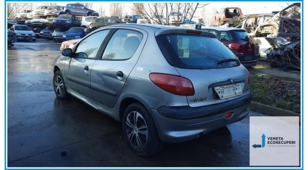 PEUGEOT 206  del 2001 parti usate e ricambi - Tipo Motore HFX