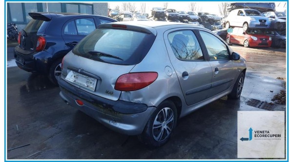 PEUGEOT 206  del 2001 parti usate e ricambi - Tipo Motore HFX