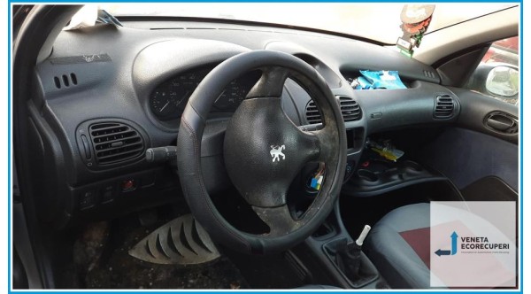 PEUGEOT 206  del 2001 parti usate e ricambi - Tipo Motore HFX