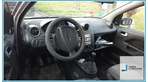 FORD FIESTA CBK del 2004 parti usate e ricambi - Tipo Motore F6JA