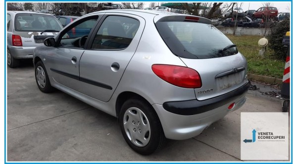 PEUGEOT 206  del 2000 parti usate e ricambi - Tipo Motore KFX