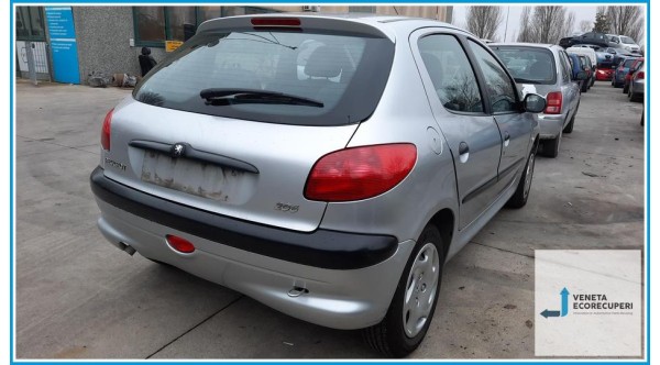 PEUGEOT 206  del 2000 parti usate e ricambi - Tipo Motore KFX