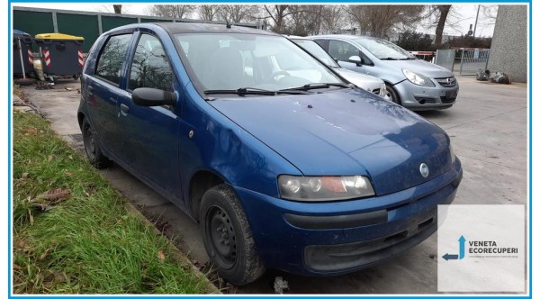 FIAT PUNTO 1N/1P del 2001 parti usate e ricambi - Tipo Motore 188A4000