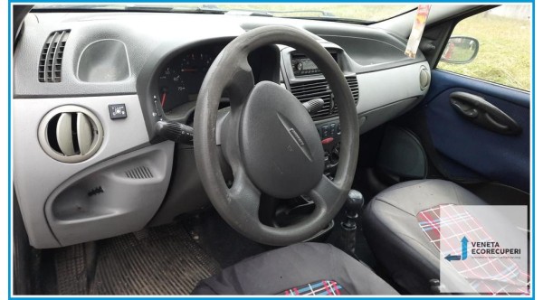 FIAT PUNTO 1N/1P del 2001 parti usate e ricambi - Tipo Motore 188A4000