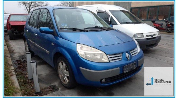 RENAULT SCENIC 2a Serie  del 2005 parti usate e ricambi - Tipo Motore K9KF7