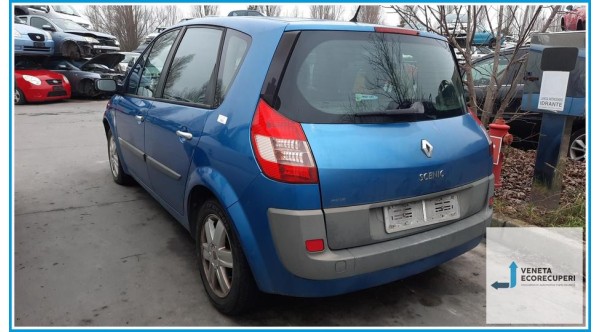 RENAULT SCENIC 2a Serie  del 2005 parti usate e ricambi - Tipo Motore K9KF7