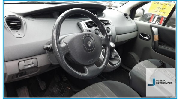 RENAULT SCENIC 2a Serie  del 2005 parti usate e ricambi - Tipo Motore K9KF7