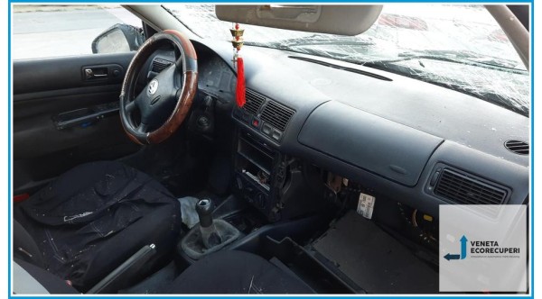 VOLKSWAGEN GOLF 1J del 1999 parti usate e ricambi - Tipo Motore ALH
