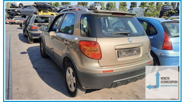 FIAT SEDICI 3B del 2007 parti usate e ricambi
