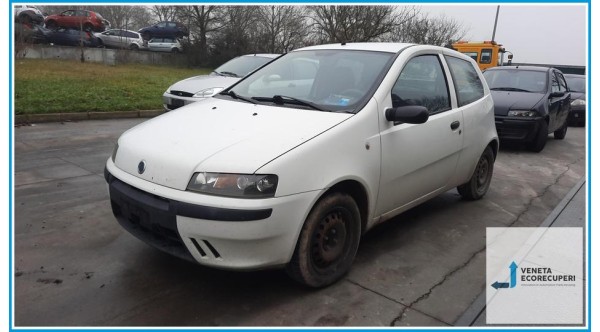 FIAT PUNTO 1N/1P del 2003 parti usate e ricambi - Tipo Motore 188A7000