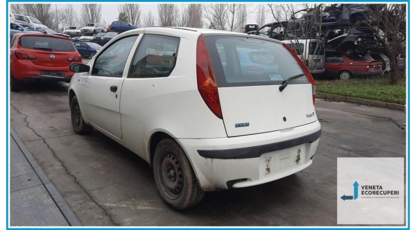FIAT PUNTO 1N/1P del 2003 parti usate e ricambi - Tipo Motore 188A7000