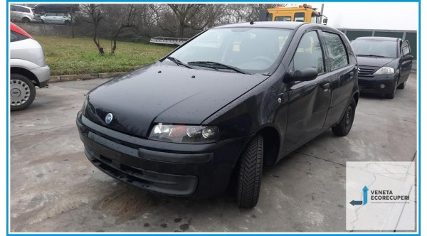 FIAT PUNTO 1N/1P del 2002 parti usate e ricambi - Tipo Motore 188A5000
