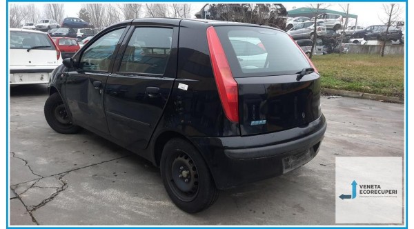 FIAT PUNTO 1N/1P del 2002 parti usate e ricambi - Tipo Motore 188A5000