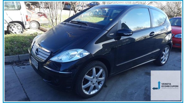 MERCEDES-BENZ Classe A W/C169 del 2008 parti usate e ricambi - Tipo Motore 266920