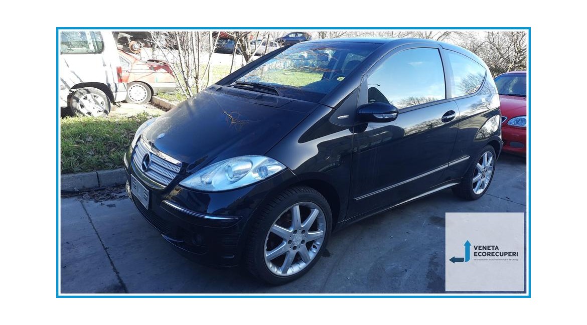 MERCEDES-BENZ Classe A W/C169 del 2008 parti usate e ricambi - Tipo Motore 266920