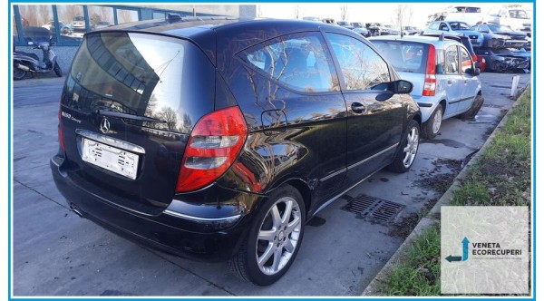 MERCEDES-BENZ Classe A W/C169 del 2008 parti usate e ricambi - Tipo Motore 266920
