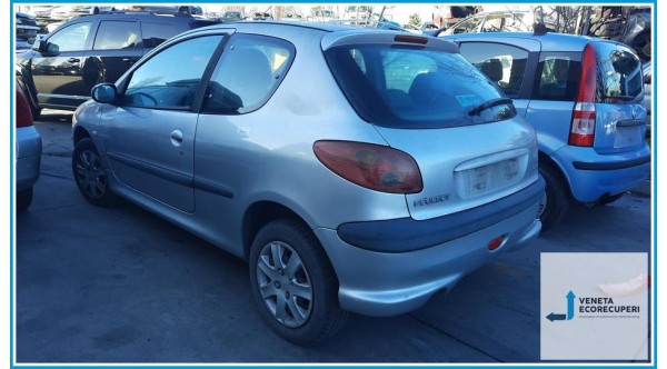 PEUGEOT 206  del 2004 parti usate e ricambi - Tipo Motore 8HX
