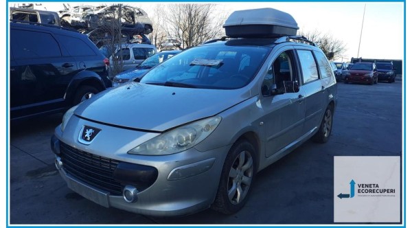 PEUGEOT 307  del 2005 parti usate e ricambi - Tipo Motore 9HZ