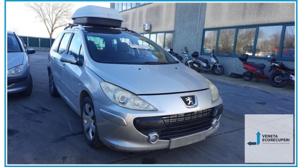 PEUGEOT 307  del 2005 parti usate e ricambi - Tipo Motore 9HZ