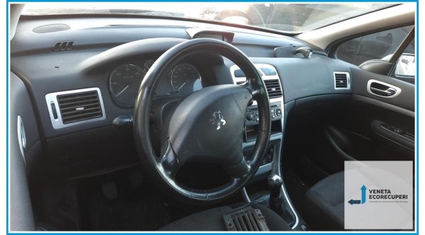 PEUGEOT 307  del 2005 parti usate e ricambi - Tipo Motore 9HZ