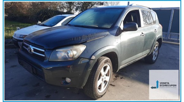 TOYOTA RAV 4 3a Serie  del 2006 parti usate e ricambi - Tipo Motore 2ADFHV